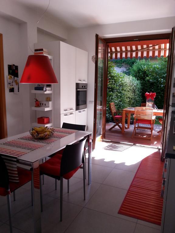 B&B Douglas House Varèse Extérieur photo